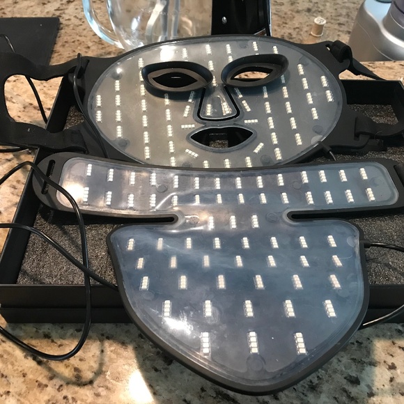 Face & Neck Red, Blue & Yellow lights $55 - Picture 1 of 16